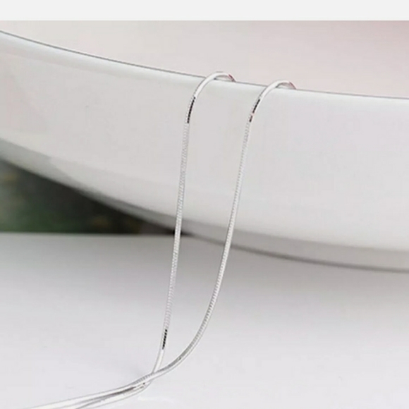 18" Snake S925 STAMPED Silver Chain - 1MM - Picture 4 of 5